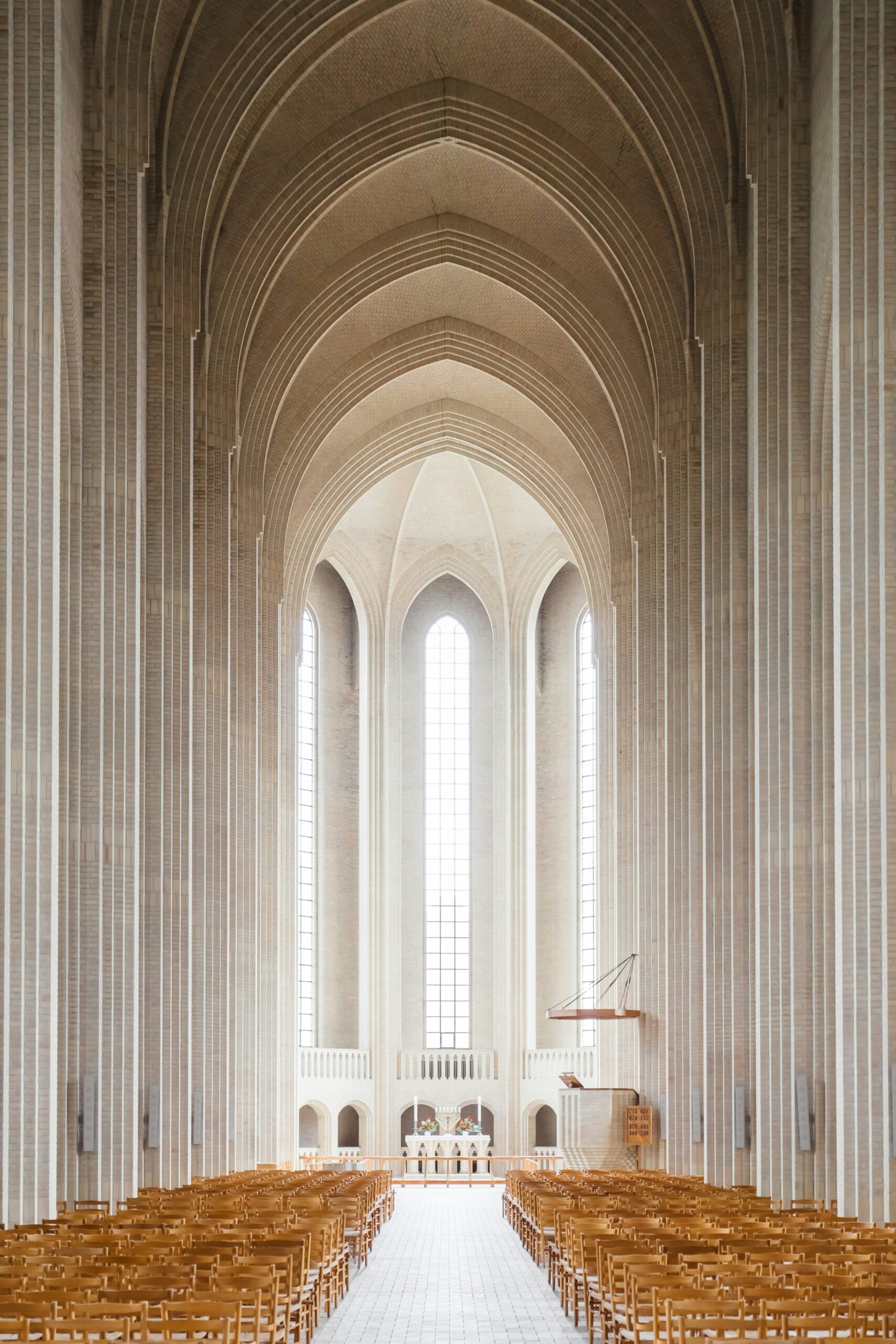 Thomas Aquinas – Priest & Friar