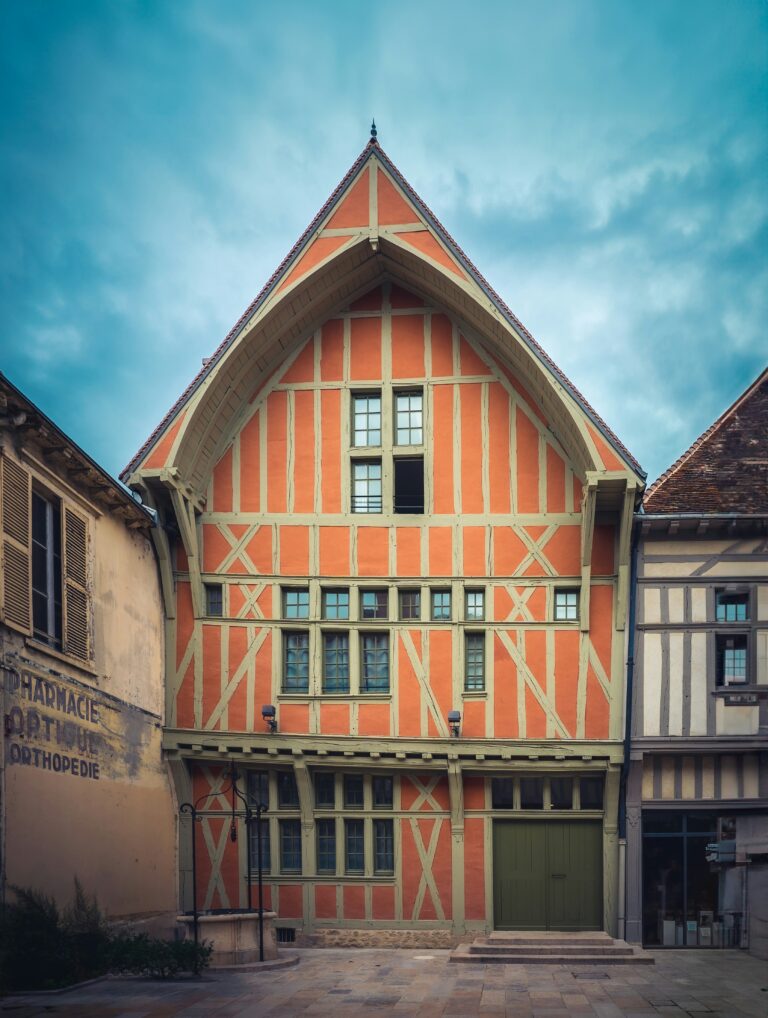 Troyes
